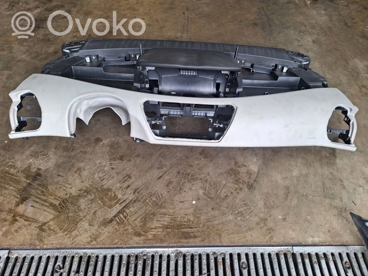 Citroen C4 Grand Picasso Tableau de bord 9654102280