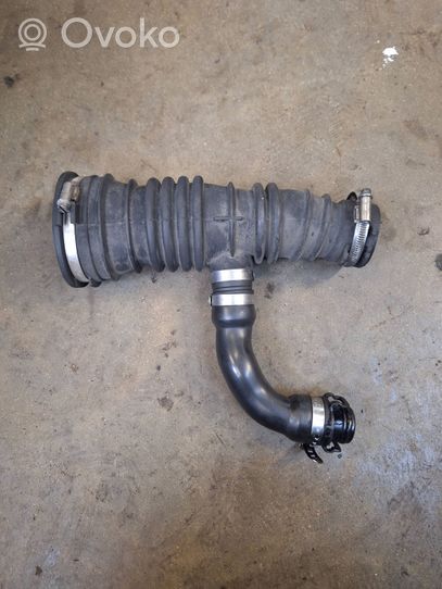Ford Focus C-MAX Turbo air intake inlet pipe/hose 