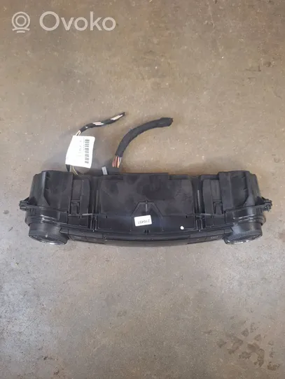 Mercedes-Benz E W211 Panel klimatyzacji 2118300685