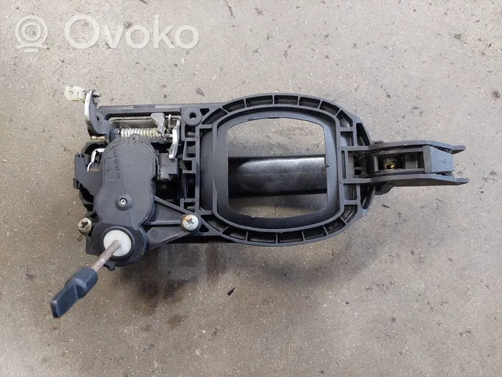 Audi A2 Klamka zewnętrzna drzwi przednich 8z0837885b