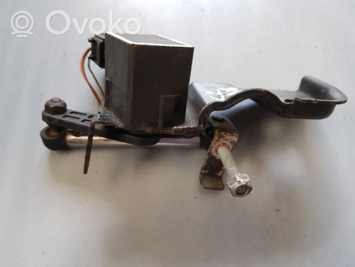 Mercedes-Benz CL C216 Niveausensor Niveauregulierung vorne A0105427717