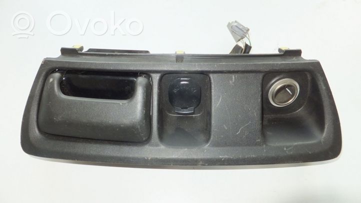 Toyota Land Cruiser (J100) Popielniczka deski rozdzielczej 7411144010