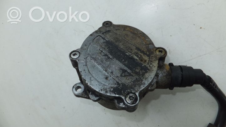 Mercedes-Benz Sprinter W901 W902 W903 W904 Alipainepumppu 6462300165