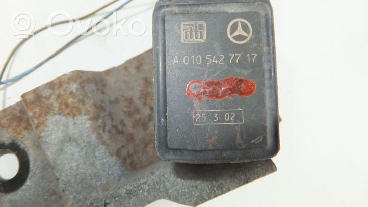 Mercedes-Benz CL C215 Sensore di livello di altezza della sospensione pneumatica anteriore (usato) A0105427717