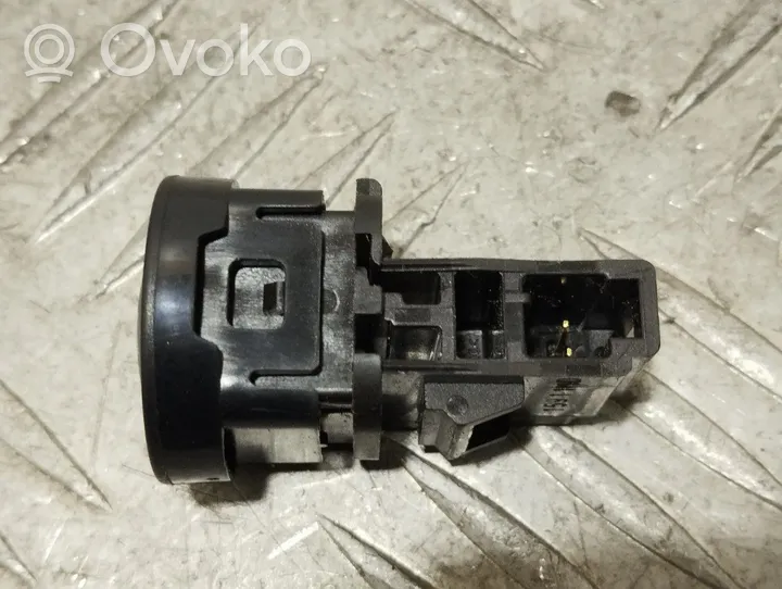 Subaru Outback (BS) Altri interruttori/pulsanti/cambi 