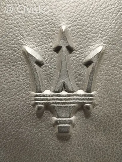 Maserati Quattroporte Zagłówek fotela przedniego 