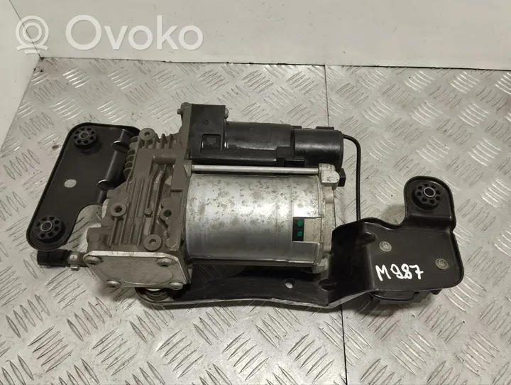 BMW X5 E70 Compressore/pompa sospensioni pneumatiche 6789938