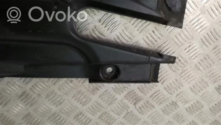 Seat Exeo (3R) Vidusdaļas apakšas aizsargs 3R0825215A