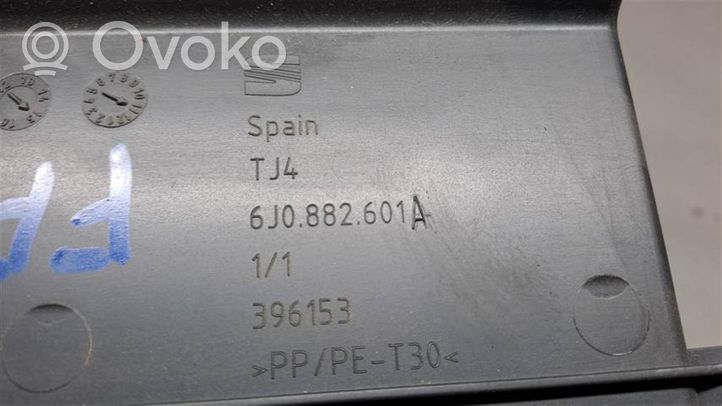 Skoda Fabia Mk3 (NJ) Työkalupakki 6J0882601A