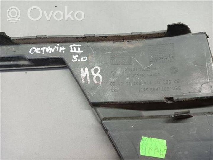 Skoda Octavia Mk3 (5E) Etusumuvalon ritilä 5E0807682
