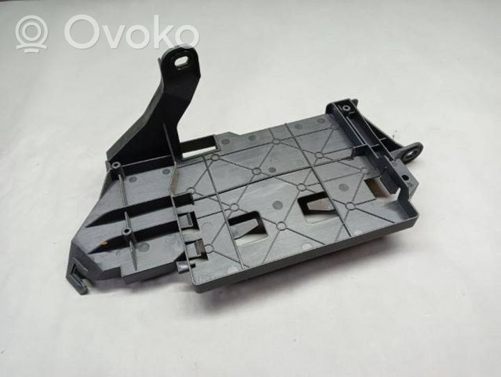 Audi Q5 SQ5 Garso stiprintuvo laikiklis 8R0035464