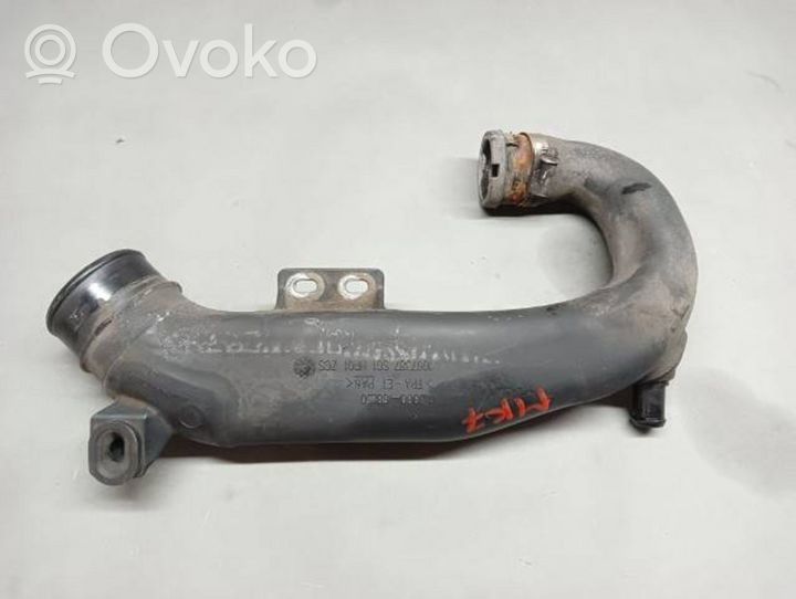 Suzuki Swift Manguera/tubo del intercooler 1388068L50