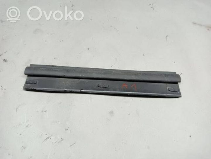 Audi A1 Engine compartment rubber 8X0823126