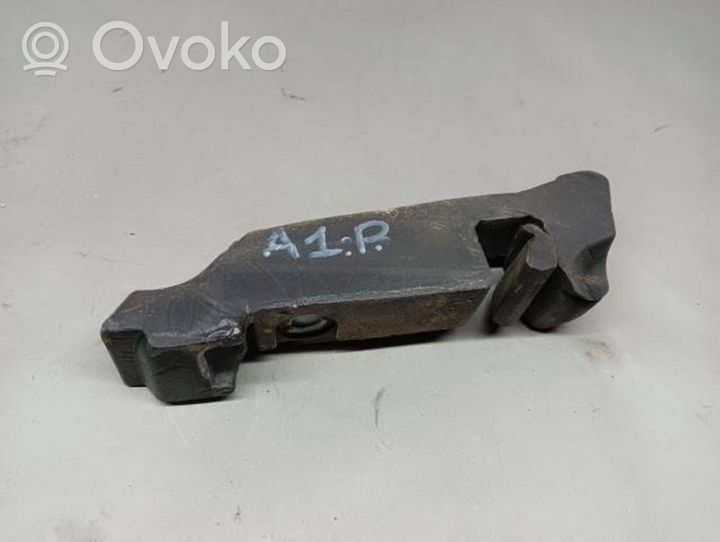 Audi A1 Kita variklio skyriaus detalė 8X0823722