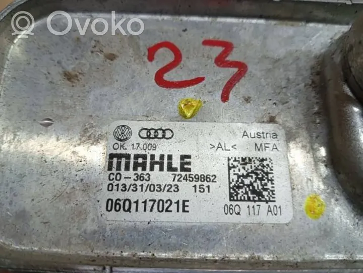 Audi A3 S3 8V Öljynsuodattimen kannake 06Q117021E