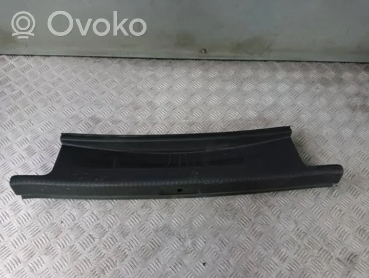 Volkswagen Golf VII Osłona pasa bagażnika 5G6863459K