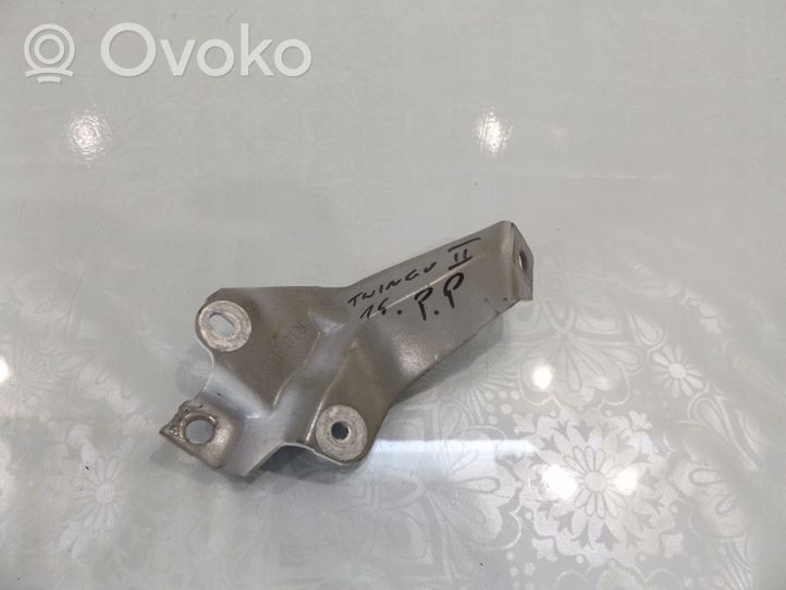 Renault Twingo II Fender mounting bracket 