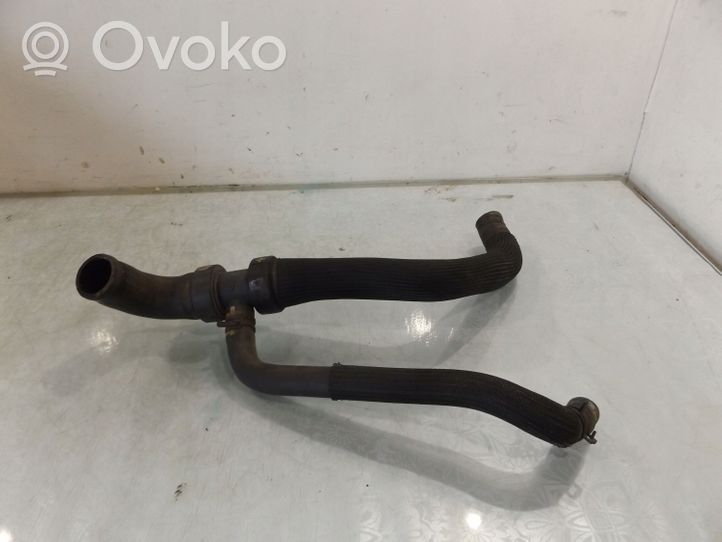 Peugeot 206+ Tuyau de liquide de refroidissement moteur 