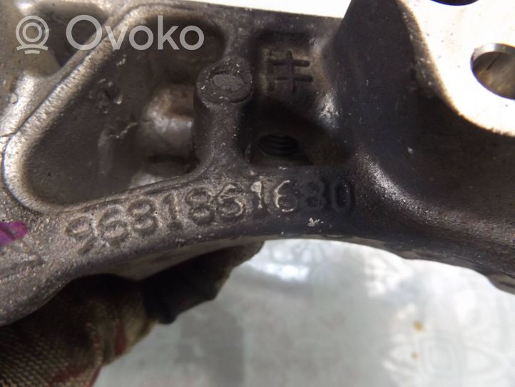 Citroen C4 Grand Picasso Engine mounting bracket 9681861680