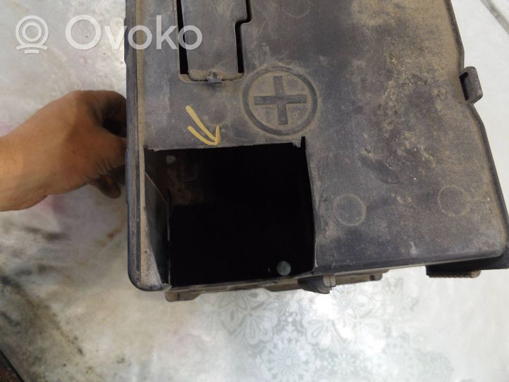 Citroen C4 Grand Picasso Support boîte de batterie 