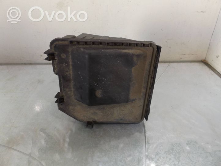 Opel Meriva A Relay mounting block 