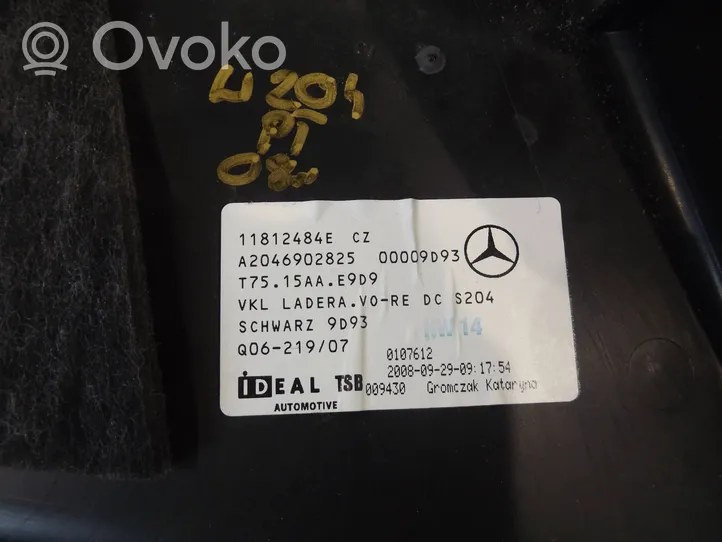 Mercedes-Benz C AMG W204 Обшивка передней двери A2046902825