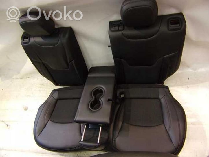 Jeep Cherokee Fotele / Kanapa / Komplet 