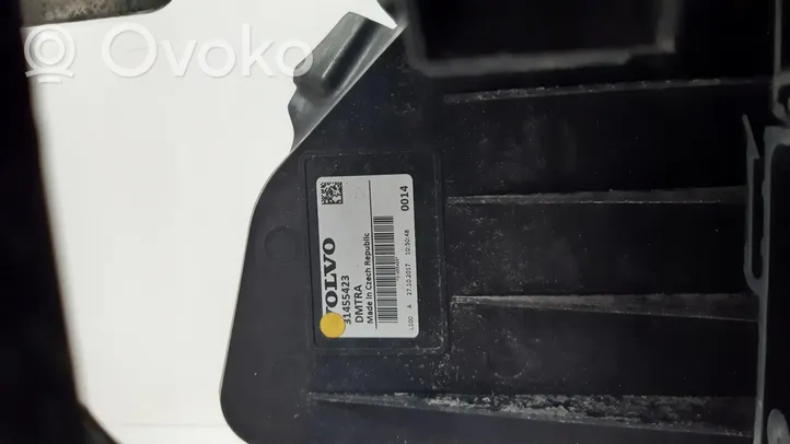 Volvo XC40 Pannello di supporto del radiatore 