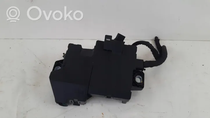 Volvo XC40 Cavo positivo (batteria) 32200334