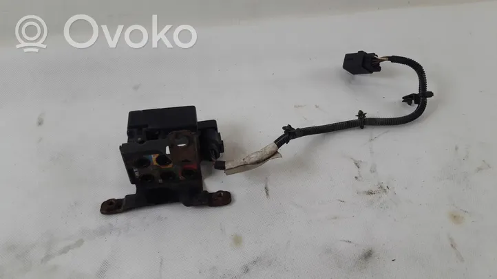 Volvo XC90 Pneumatic air compressor holding bracket 31360723