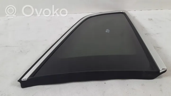 Volvo V60 Fenêtre latérale avant / vitre triangulaire 