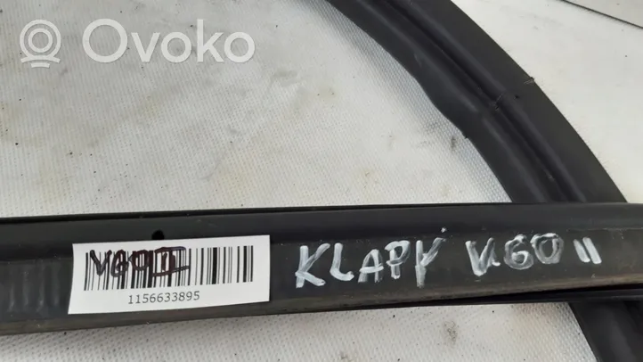 Volvo V60 Gumowa uszczelka bagażnika tylnego / Na karoserii 