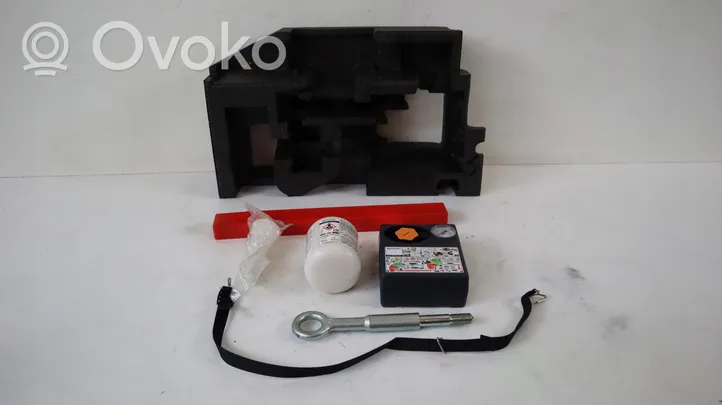 Volvo V40 Kit d’outils 