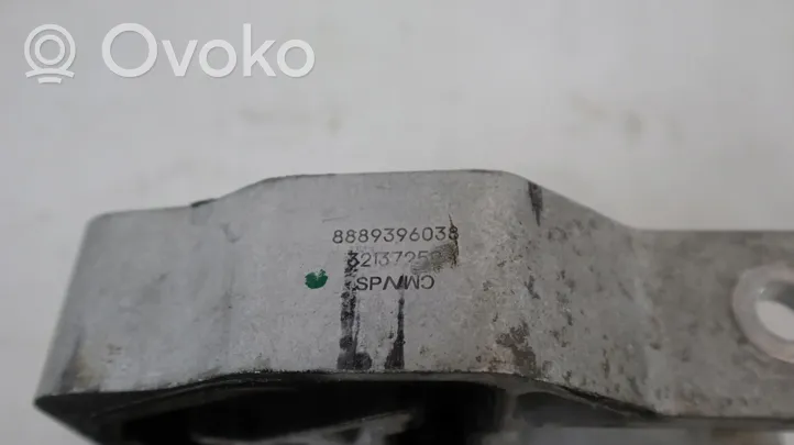 Volvo XC40 Łapa / Mocowanie skrzyni biegów 32137258