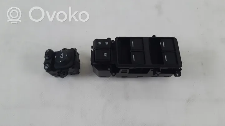 Honda CR-V Kulmaikkunan ikkunan kytkin 83540T1GE920BLK