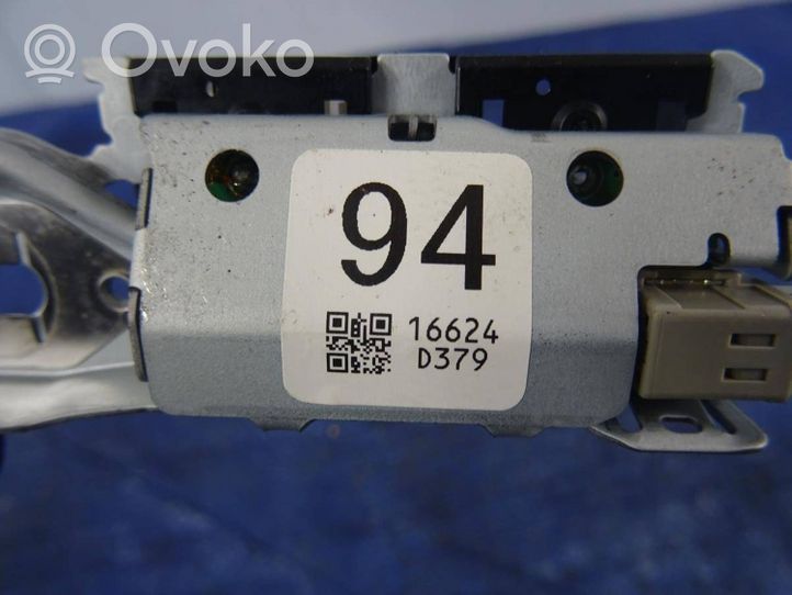 Toyota RAV 4 (XA40) Amplificatore antenna 86101-42820