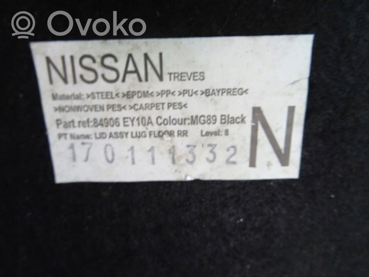 Nissan Qashqai Tavaratilan pohjan tekstiilimatto 