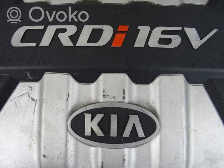 KIA Carens II Variklio dangtis (apdaila) 30757535