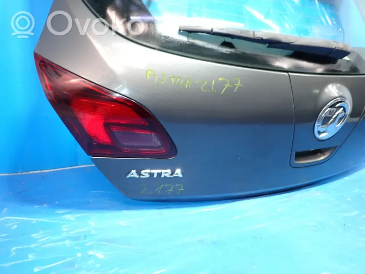Opel Astra J Lava-auton perälauta 