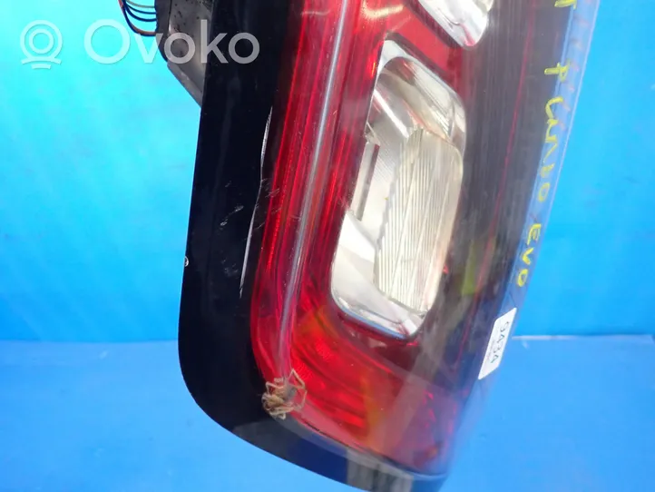 Fiat Punto Evo Galinis žibintas kėbule 51888061