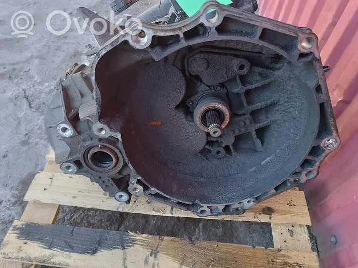 Opel Astra J Boîte de vitesses manuelle à 6 vitesses 55569878