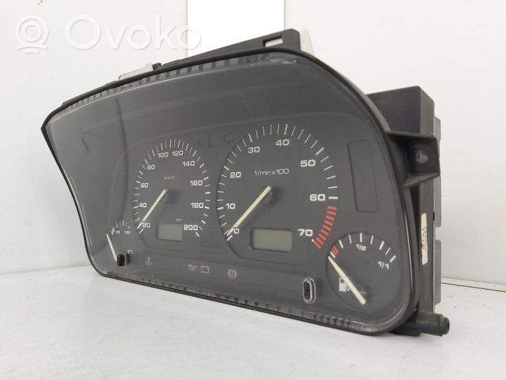 Volkswagen Golf III Compteur de vitesse tableau de bord 5411004600