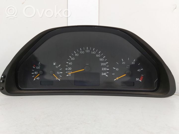 Mercedes-Benz E W210 Compteur de vitesse tableau de bord 88311281