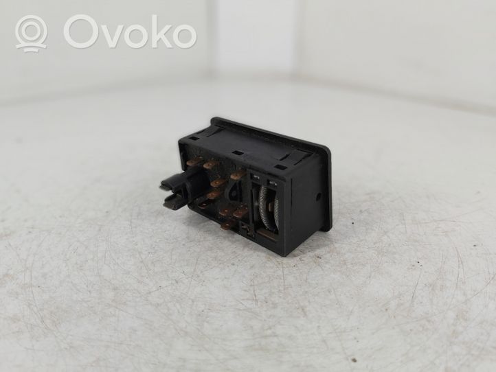 BMW 5 E28 Fog light switch 1369841