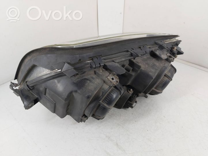 Volvo S80 Lampa przednia 