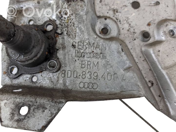 Audi A4 S4 B5 8D Takaoven manuaalinen ikkunan nostin 8D0839400A