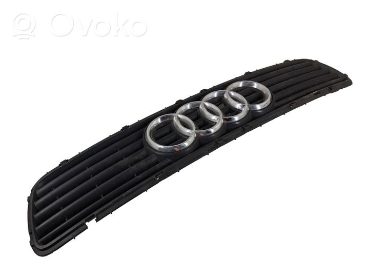 Audi A4 S4 B5 8D Griglia anteriore 8D0853651J