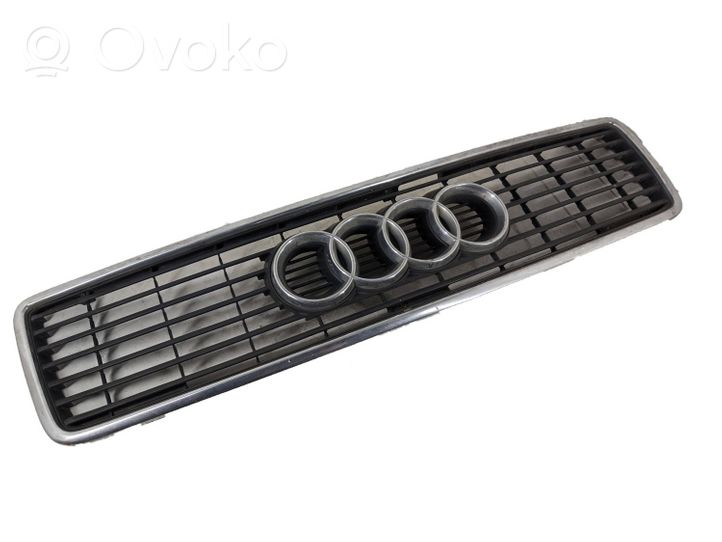 Audi 100 S4 C4 Etusäleikkö 4A0853651