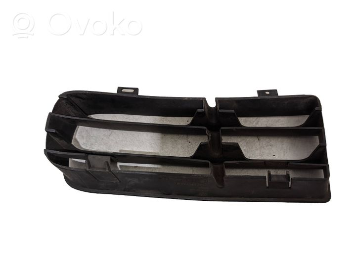 Volkswagen Golf IV Front fog light trim/grill 1J0853666E