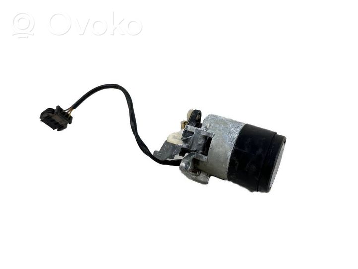 Audi 80 90 S2 B4 Serrure de hayon 4A5862055